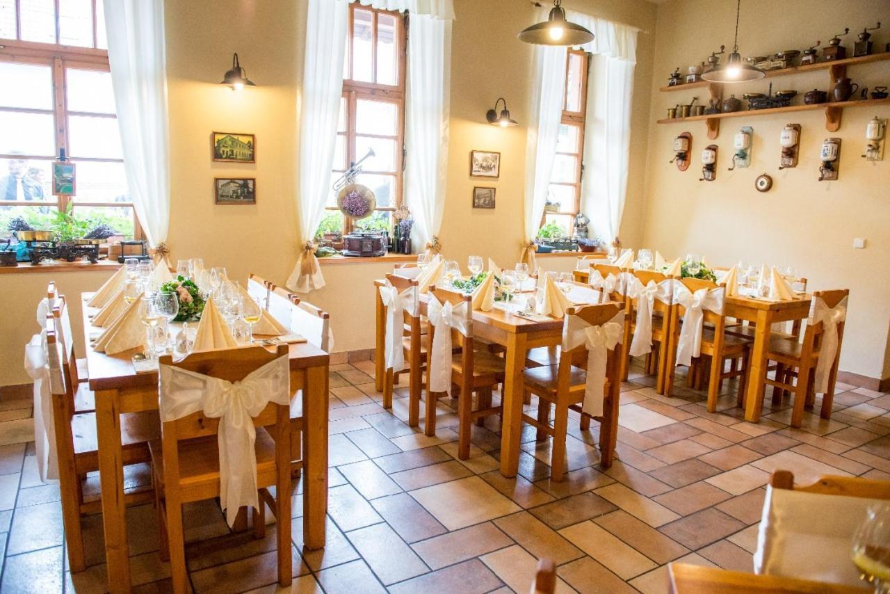 Penzion Restaurace U Helferu Libuň Exterior foto